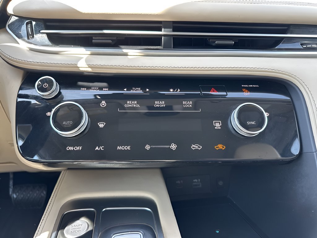 Used 2023 INFINITI QX60 Luxe AWD/4WD image 19