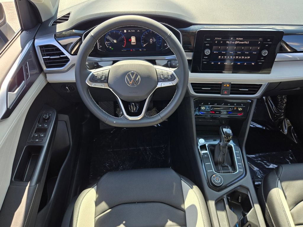 New 2026 Volkswagen Taos SEL AWD/4WD image 7
