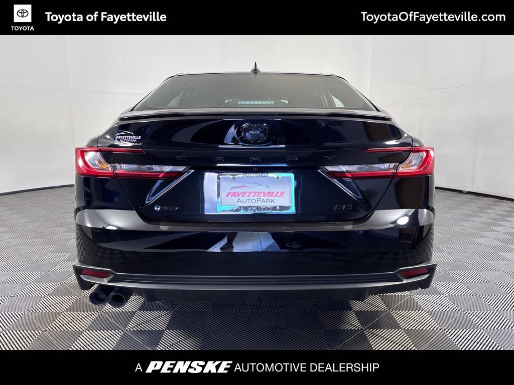 Used 2025 Toyota Camry SE w/ Convenience Package FWD image 12