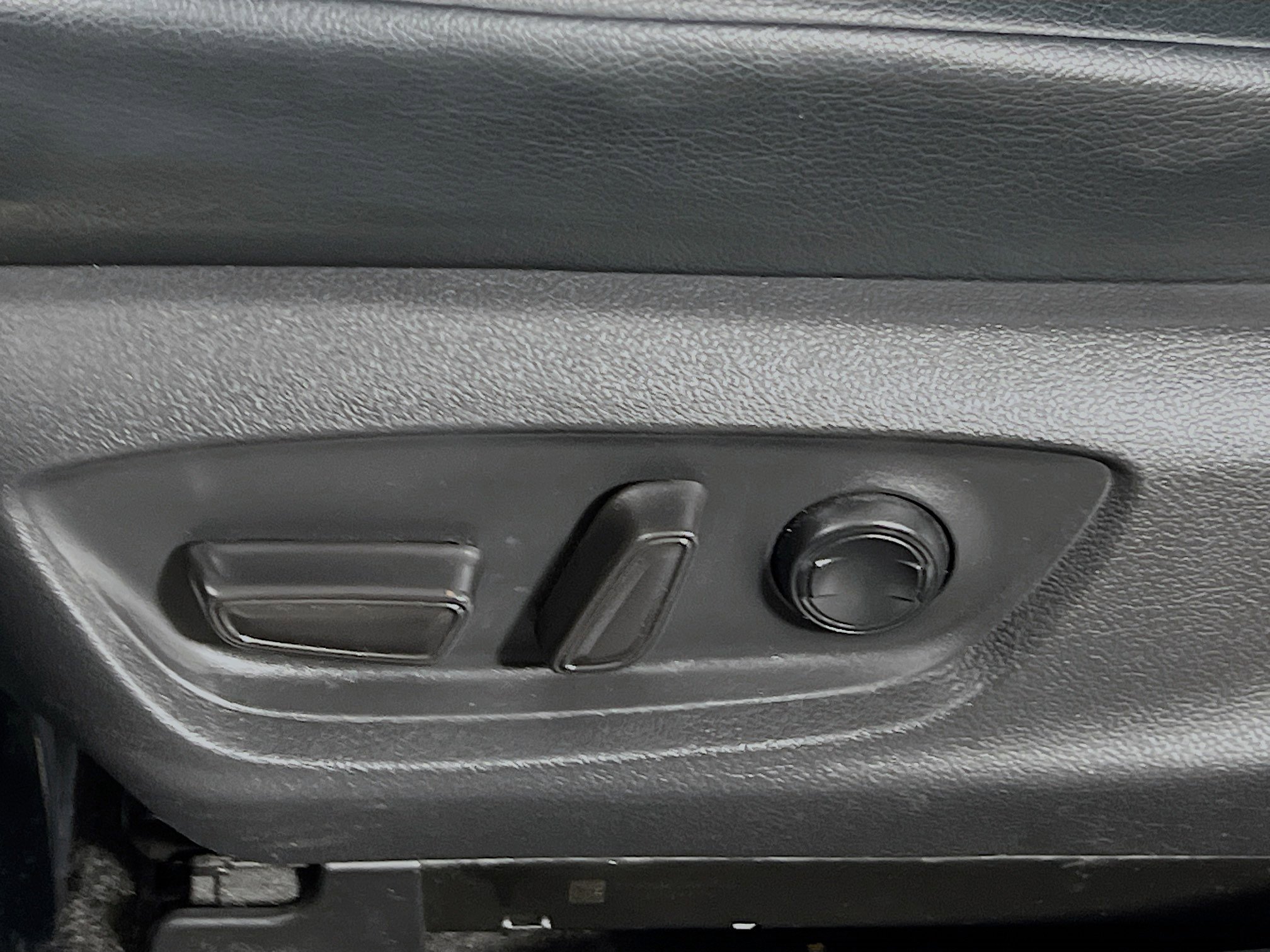 Used 2020 Toyota Camry SE image 16