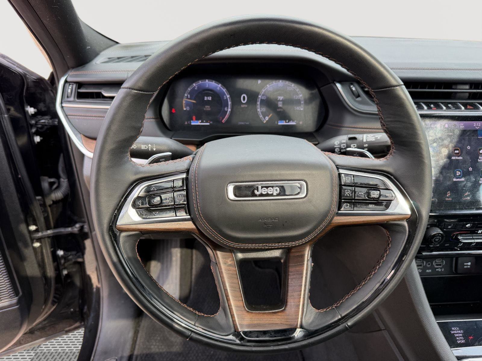 Used 2024 Jeep Grand Cherokee L Summit image 14