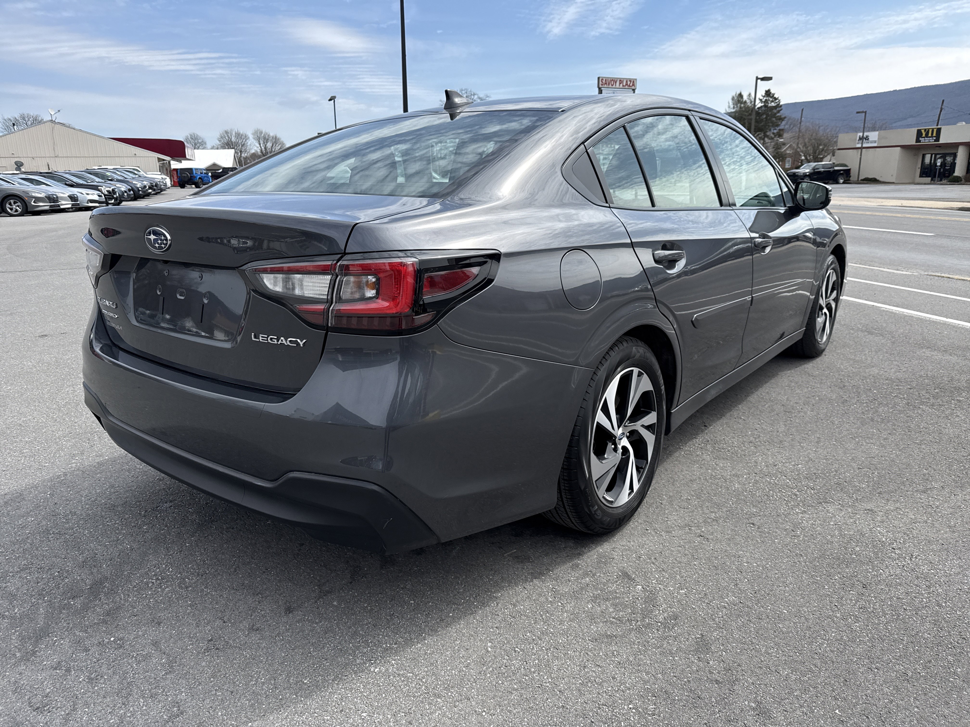 Used 2023 Subaru Legacy Premium image 3