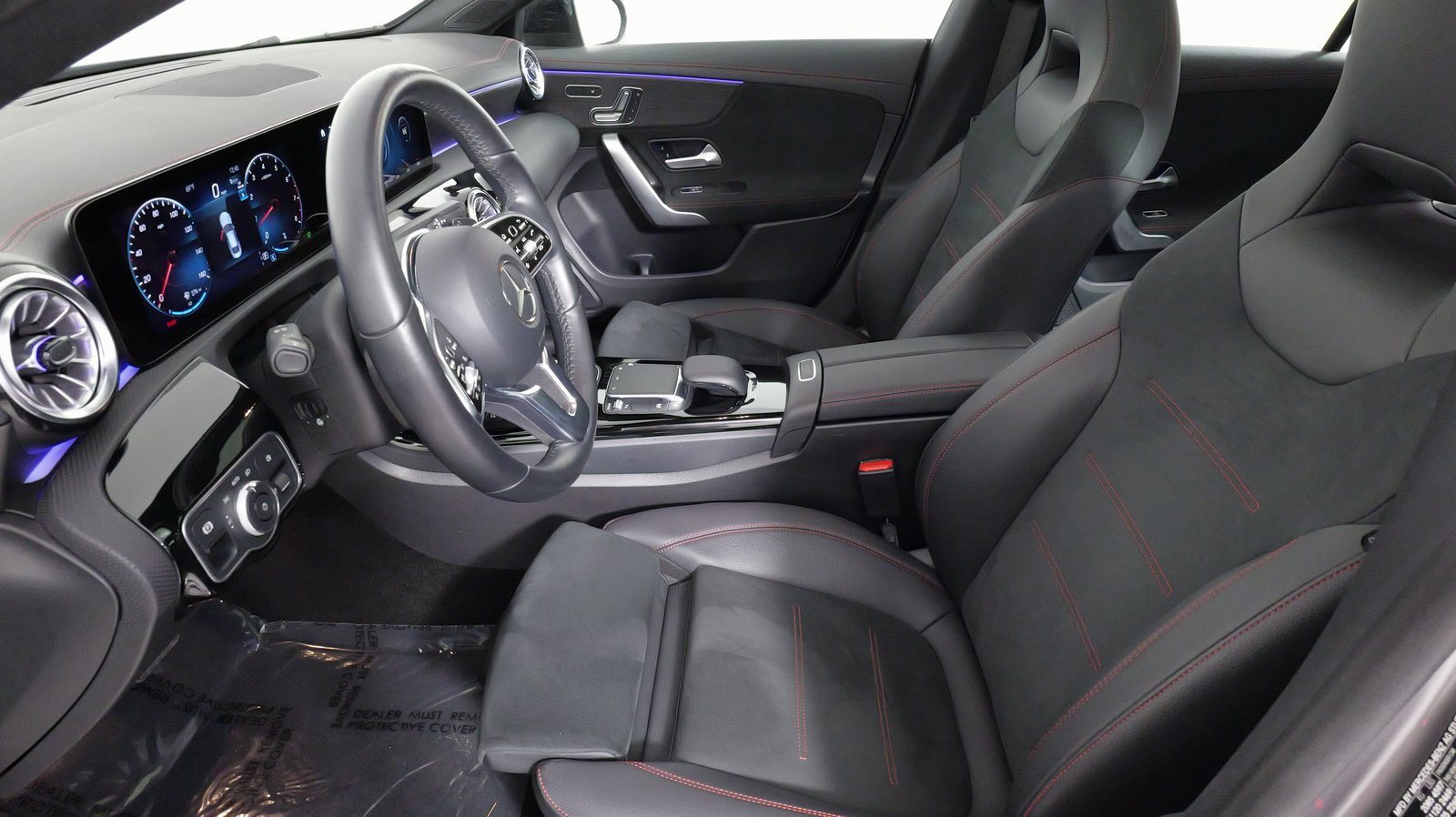 Used 2023 Mercedes-Benz CLA 250 4MATIC image 32