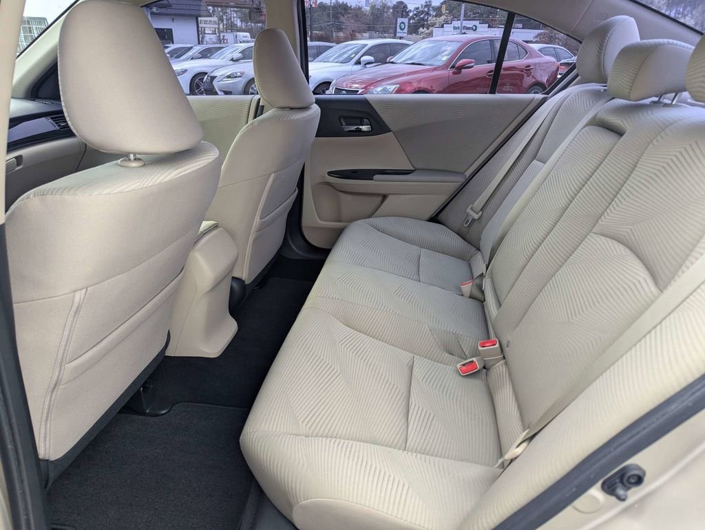 Used 2016 Honda Accord LX image 13