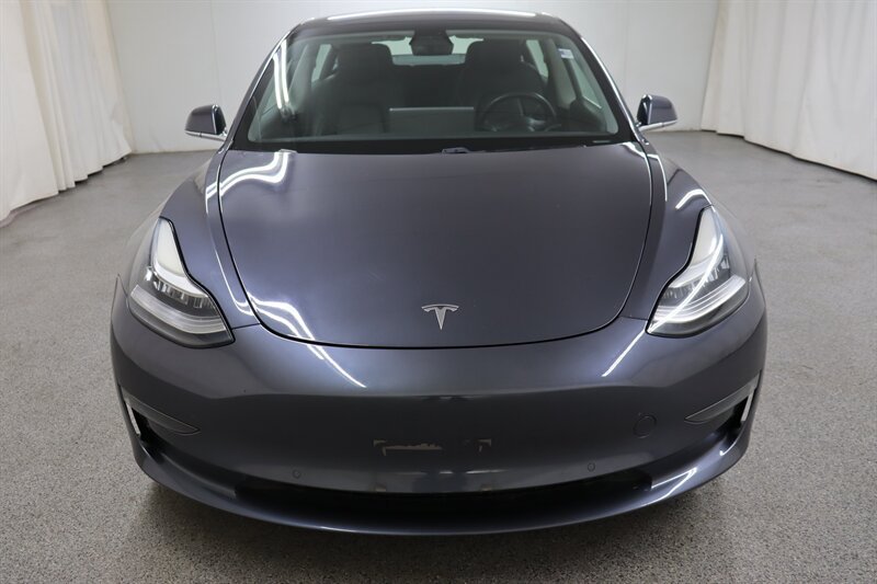 Used 2020 Tesla Model 3 Standard Range RWD image 2