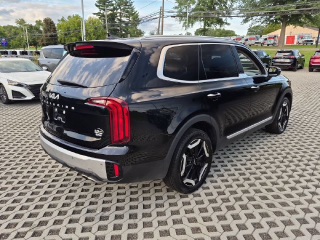 Used 2024 Kia Telluride S w/ S Sunroof Package AWD/4WD image 3