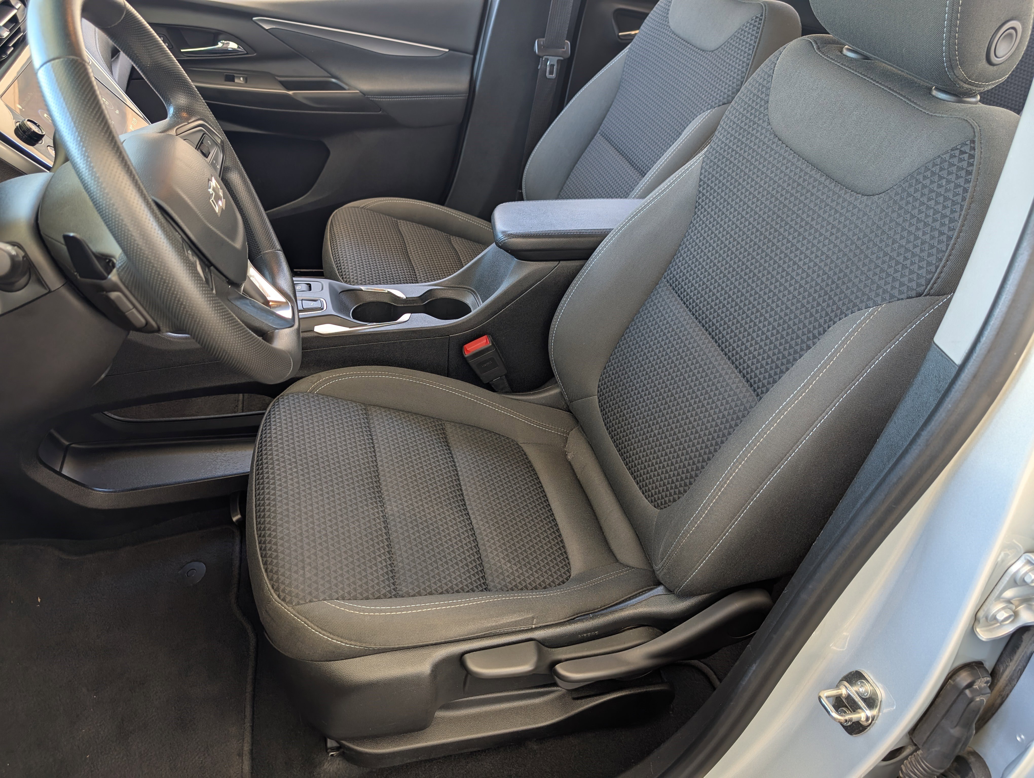 Used 2023 Chevrolet Bolt LT image 16