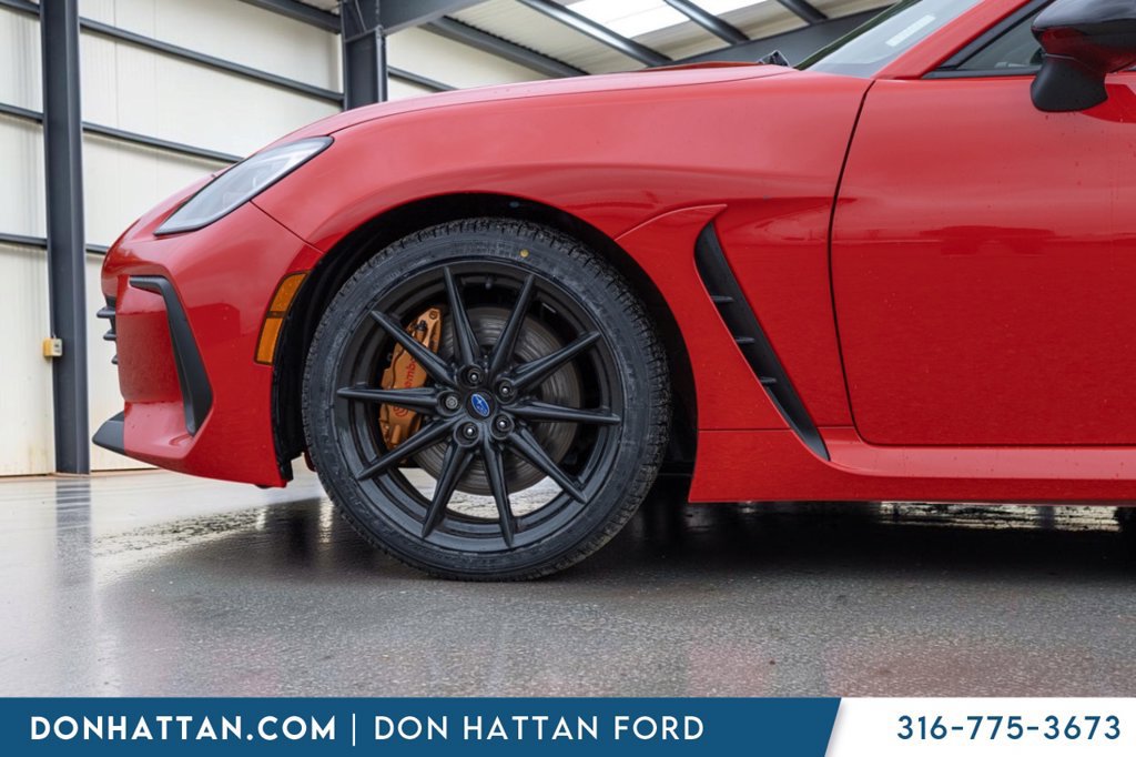 Used 2025 Subaru BRZ tS RWD image 28