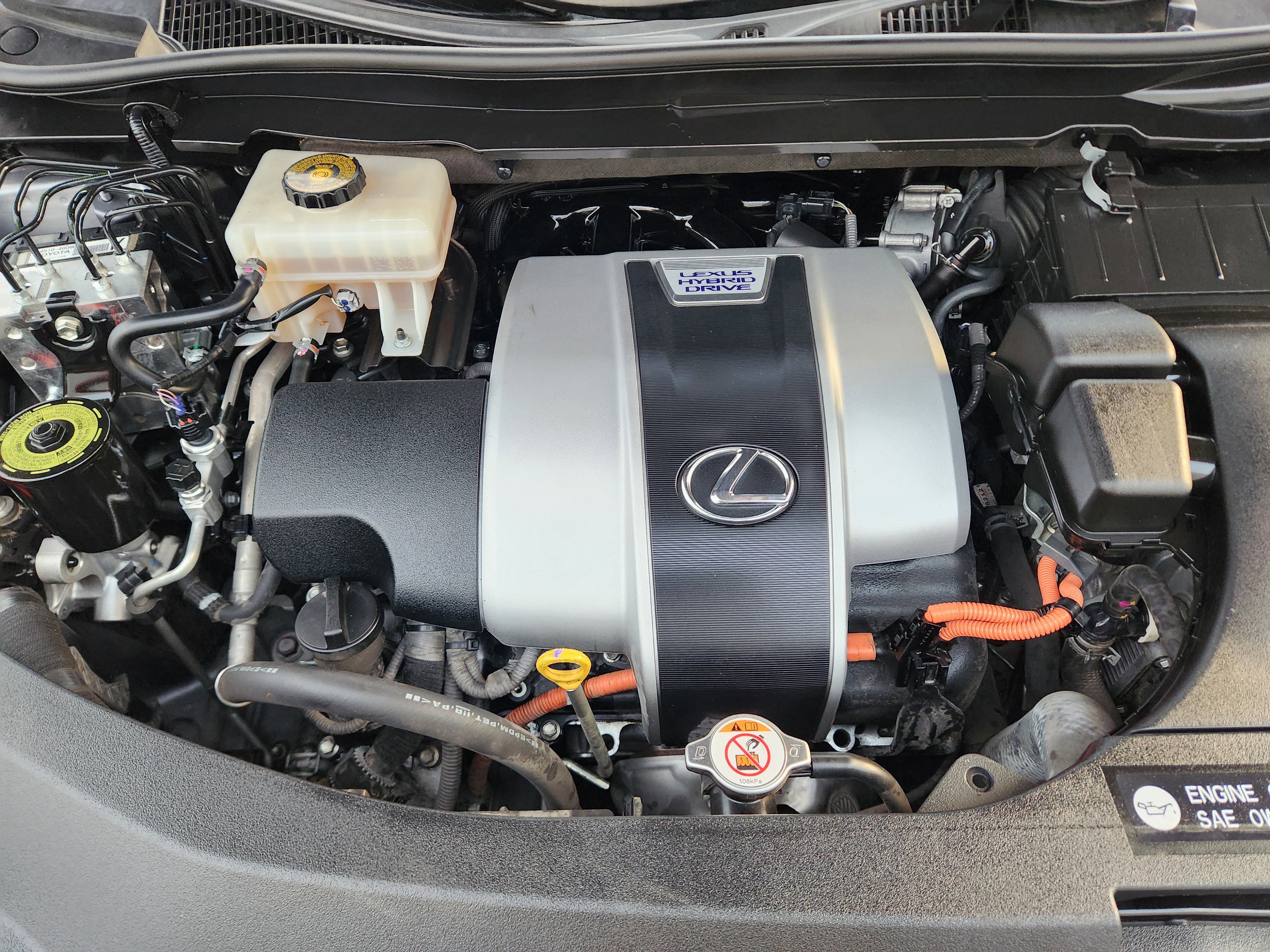 Used 2020 Lexus RX 450hL Luxury w/ Accessory Package image 37