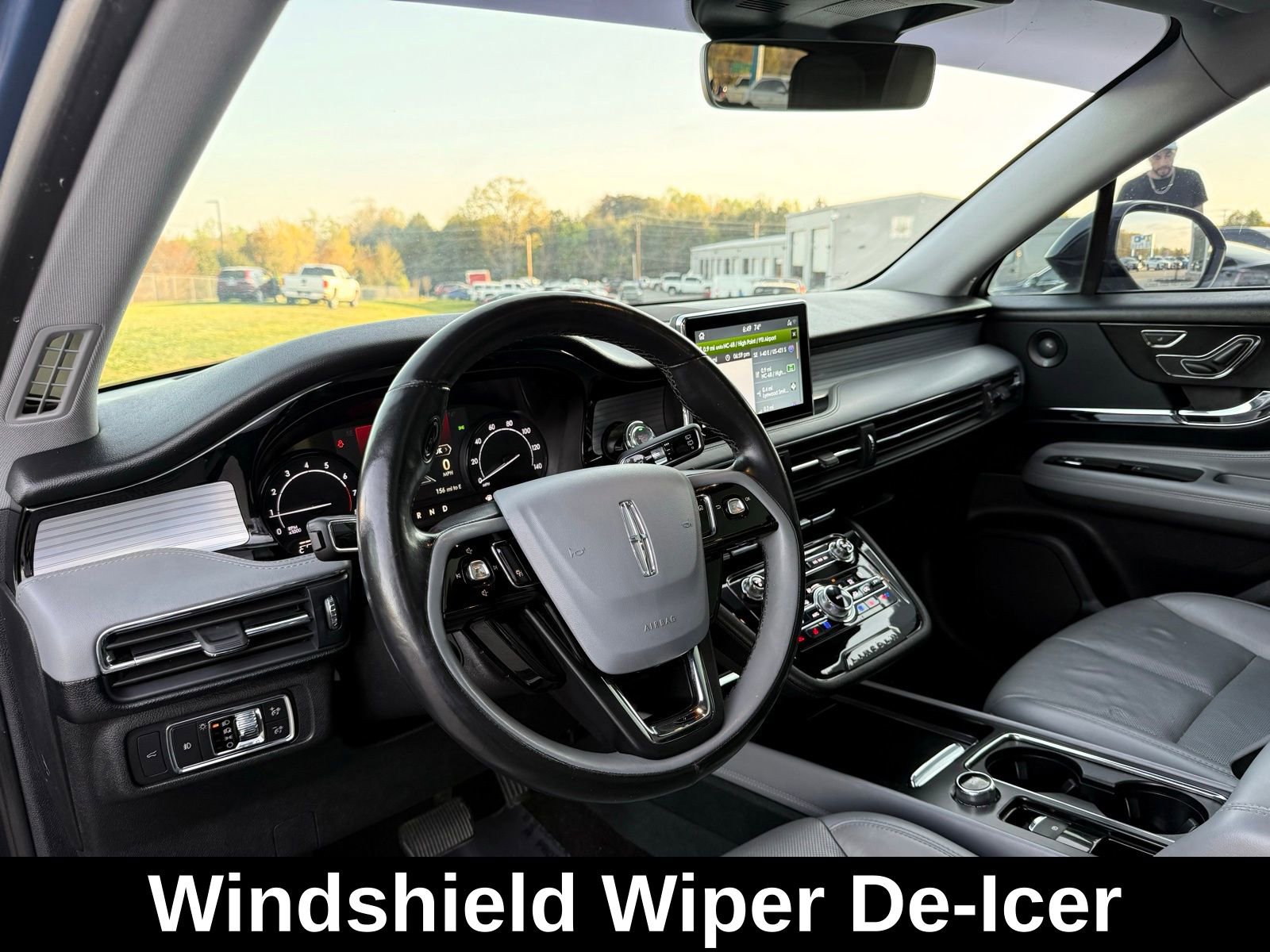 Used 2020 Lincoln Corsair Reserve image 16