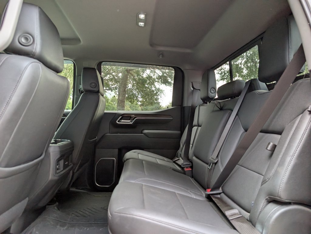 Used 2023 Chevrolet Silverado 1500 LT Trail Boss w/ Convenience Package II AWD/4WD image 21