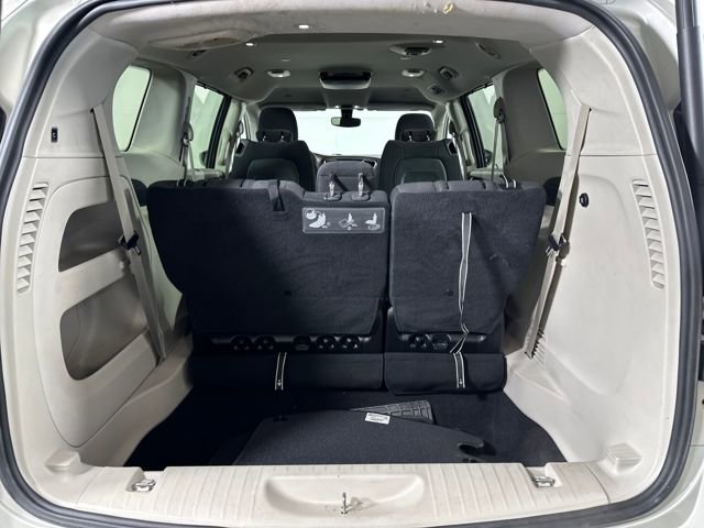 Used 2019 Chrysler Pacifica Touring Plus w/ Tire & Wheel Group image 26