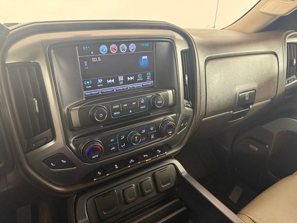 Used 2017 Chevrolet Silverado 1500 LTZ Z71 w/ LTZ Plus Package AWD/4WD image 29