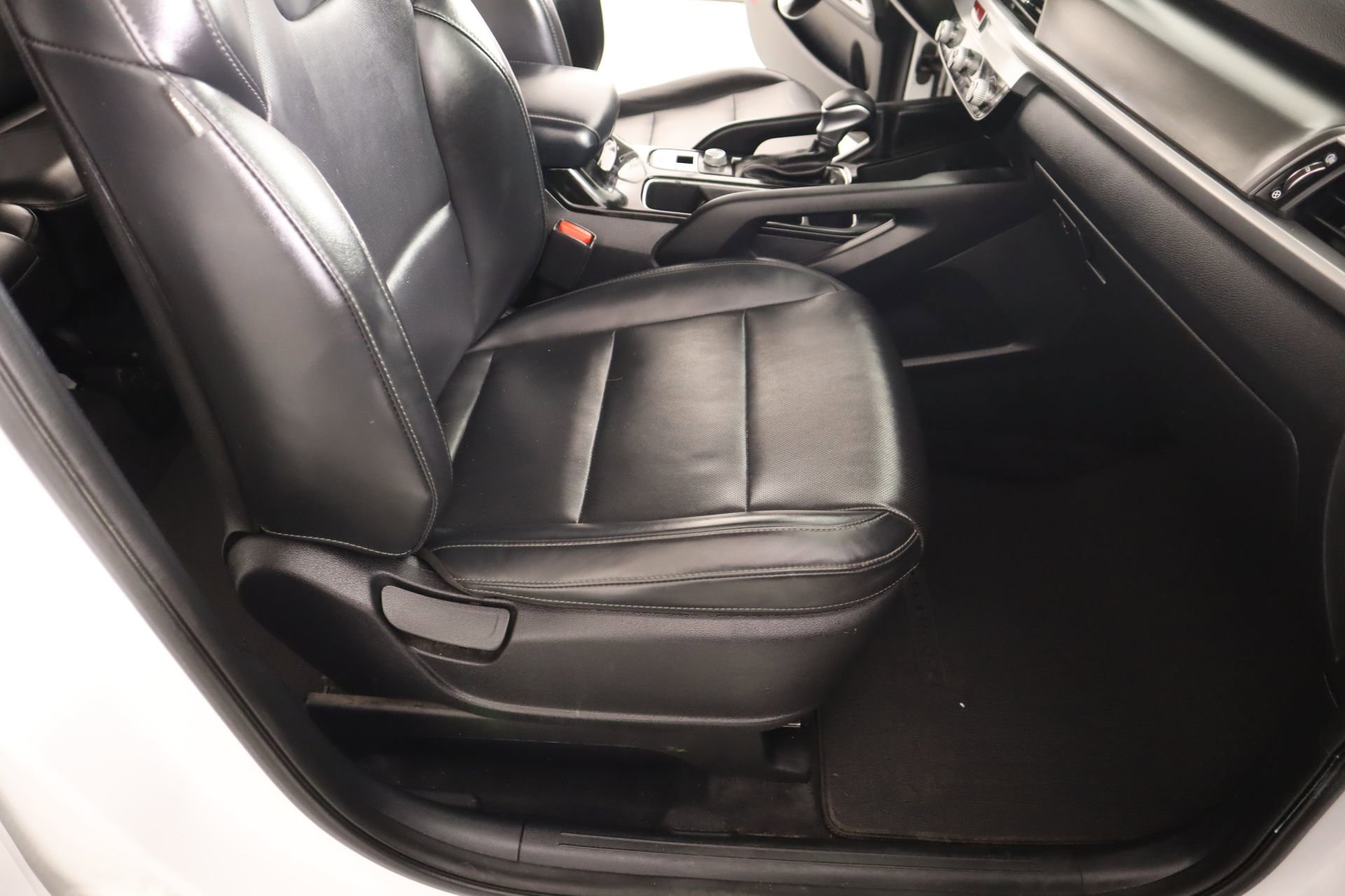 Used 2021 Kia Telluride LX image 14