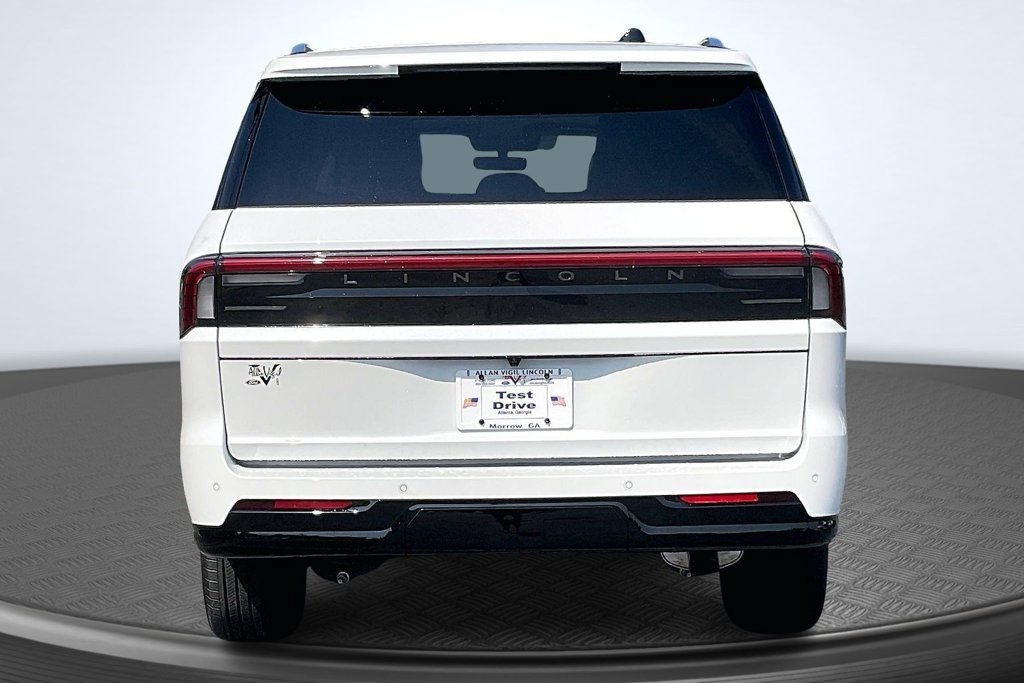 New 2027 Lincoln Navigator L Black Label AWD/4WD image 4