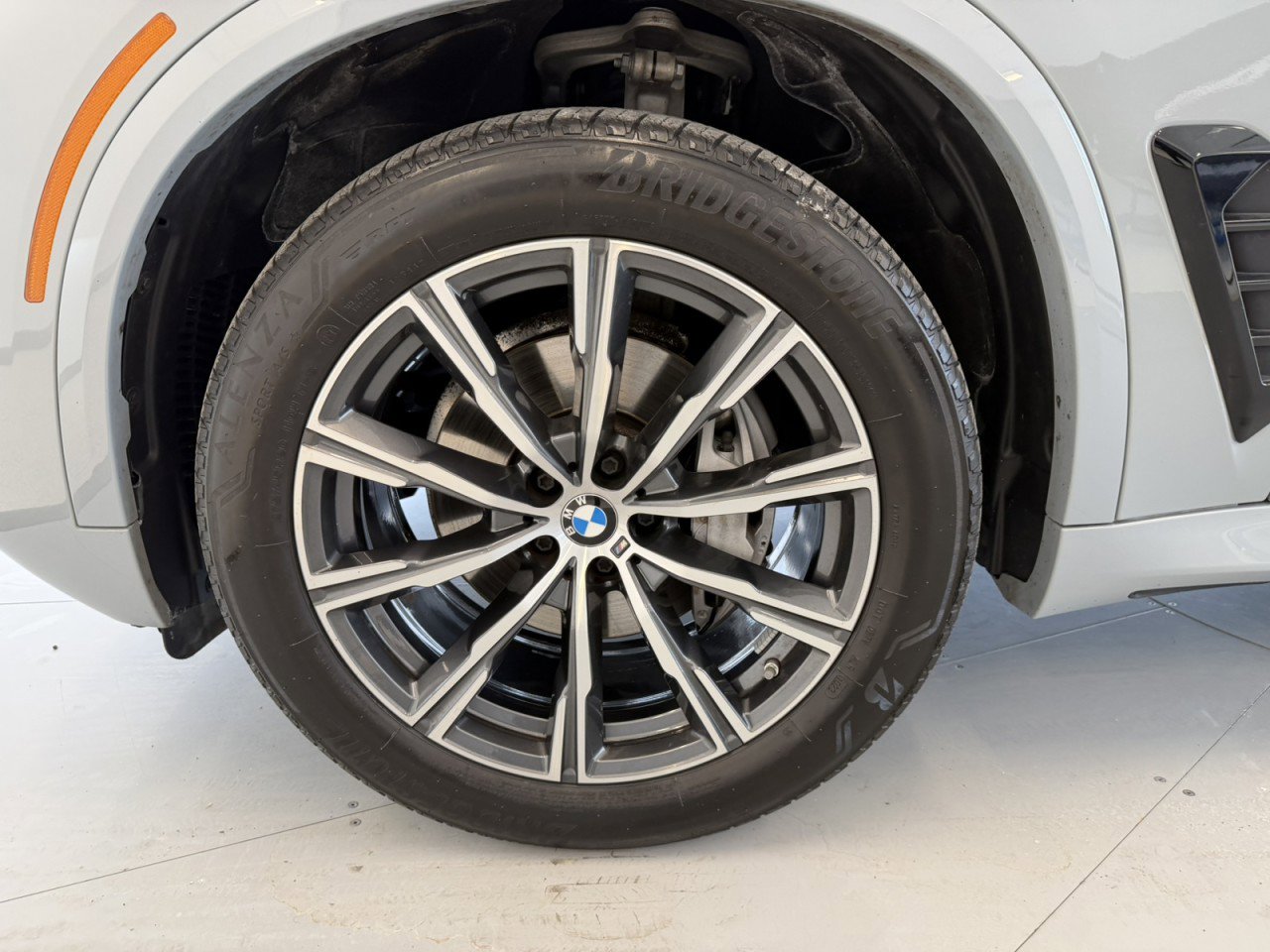 Used 2024 BMW X5 xDrive40i w/ M Sport Package image 59