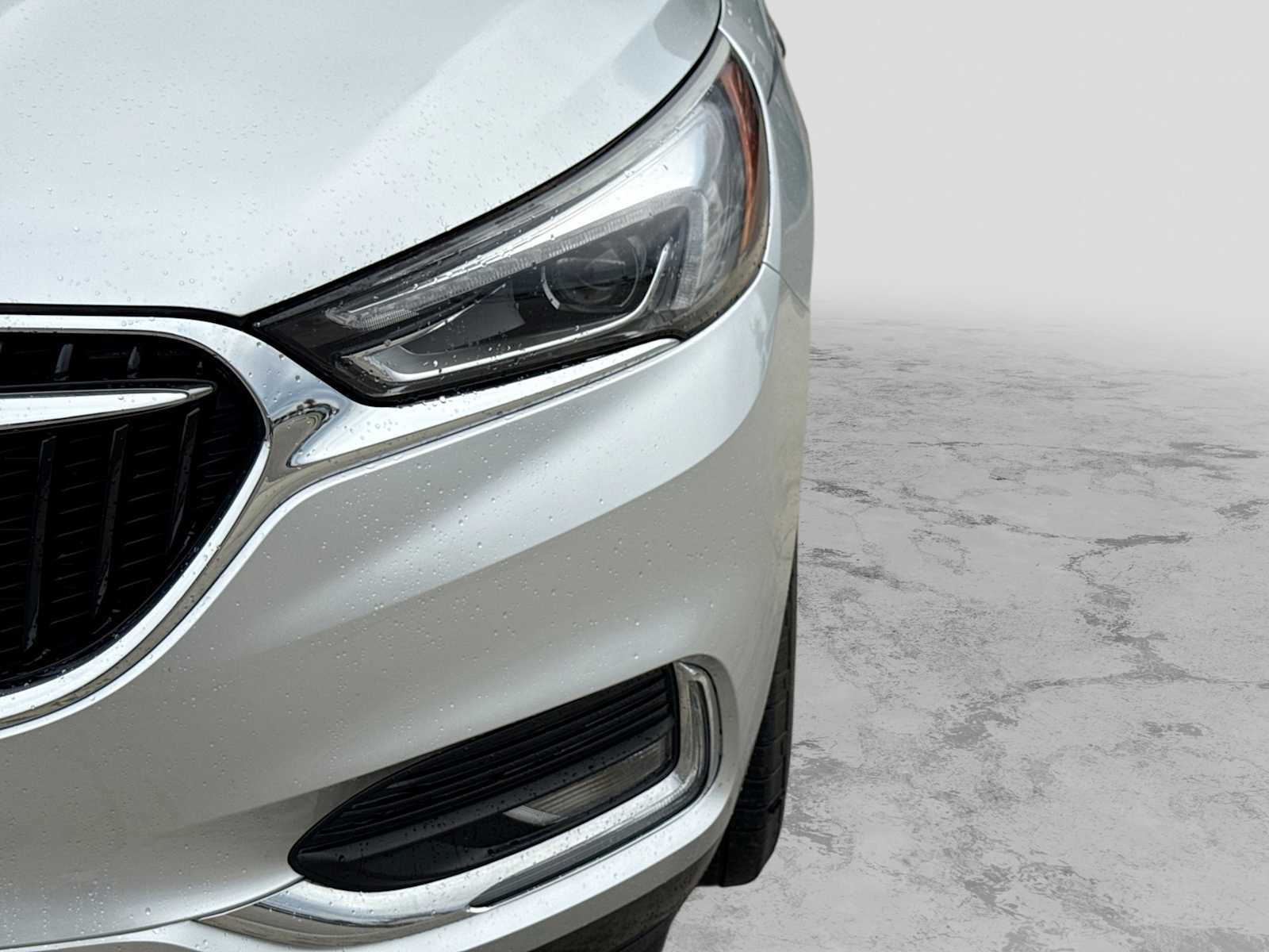 Used 2018 Buick Enclave Essence FWD image 10