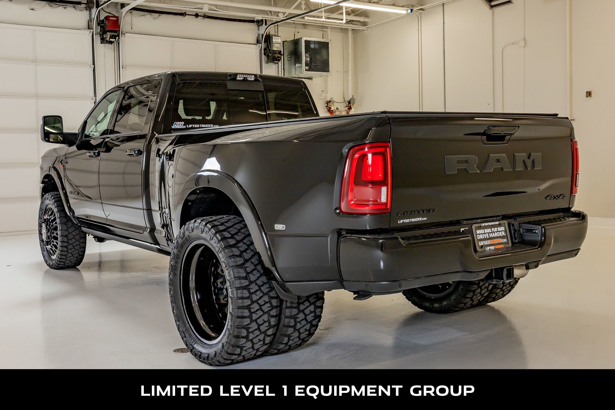 Used 2025 RAM 3500 Limited image 7