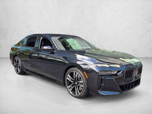 Used 2023 BMW 760i xDrive AWD/4WD image 3