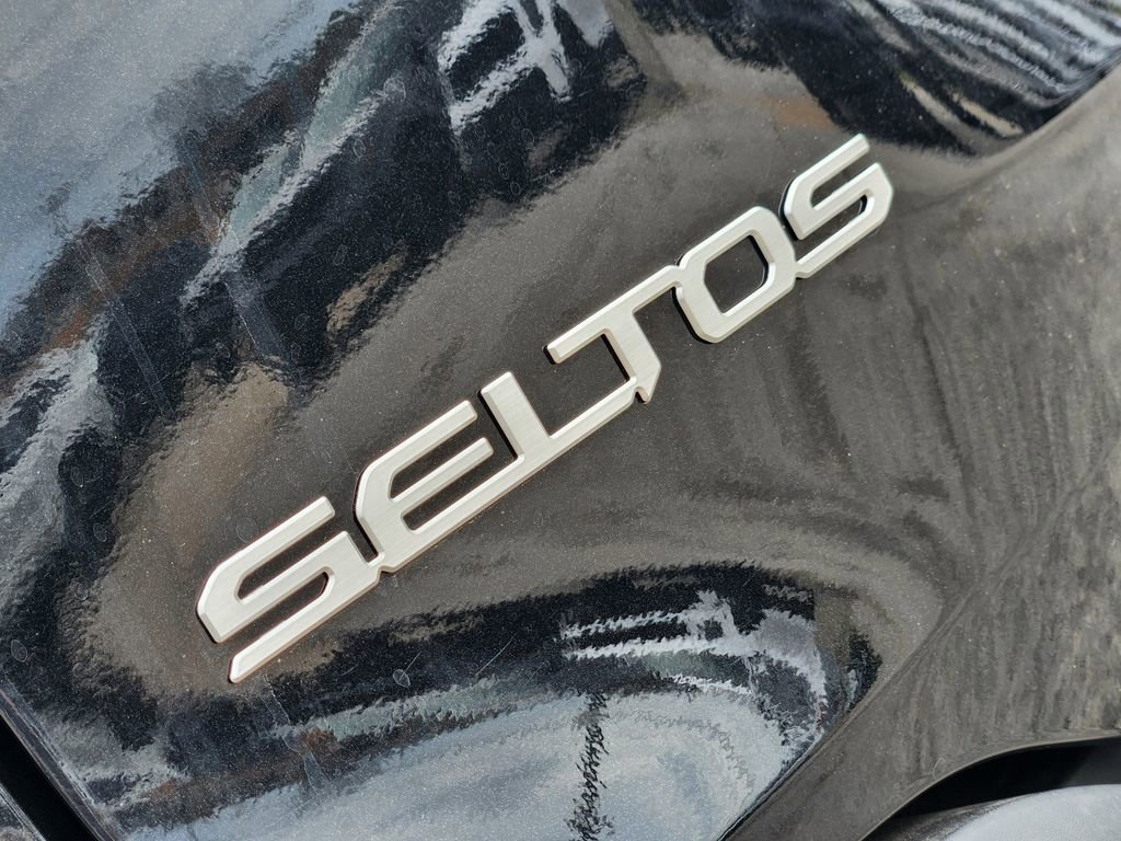 New 2026 Kia Seltos EX image 8