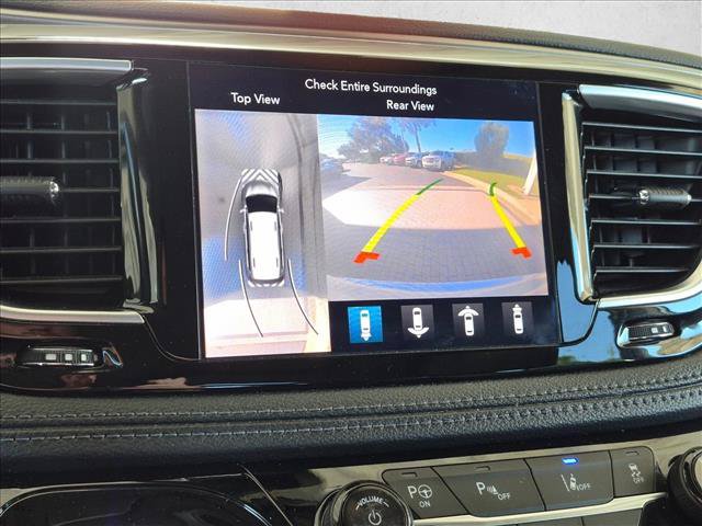 Used 2018 Chrysler Pacifica Limited w/ Advanced Safetytec Group FWD image 9