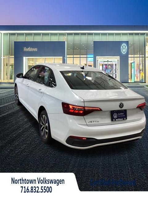Used 2023 Volkswagen Jetta S image 3