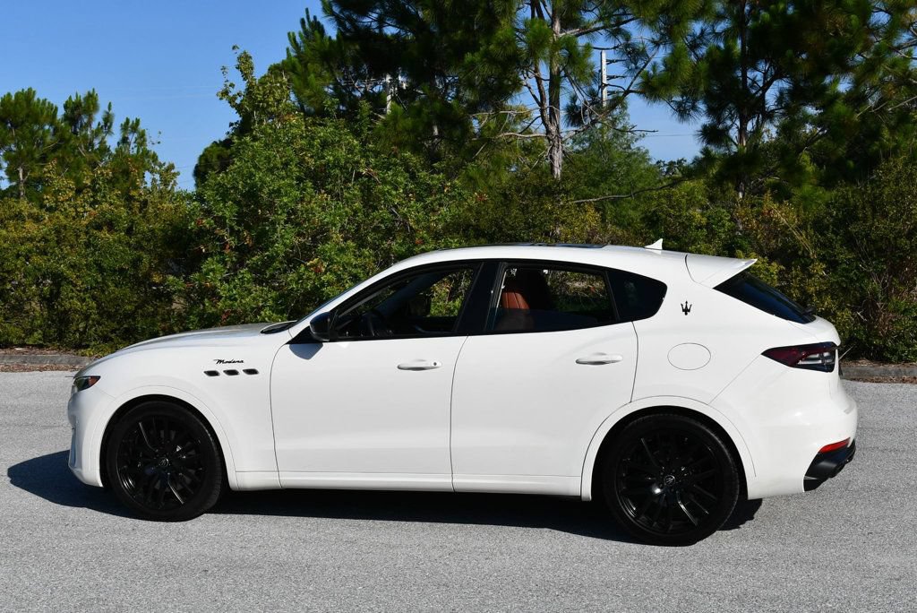 Used 2022 Maserati Levante Modena AWD/4WD image 4