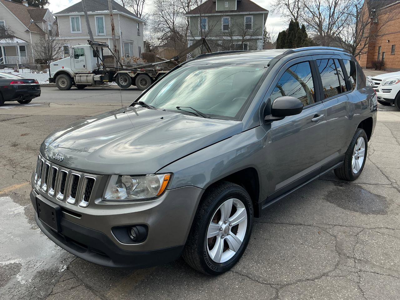 Used 2012 Jeep Compass Sport image 8