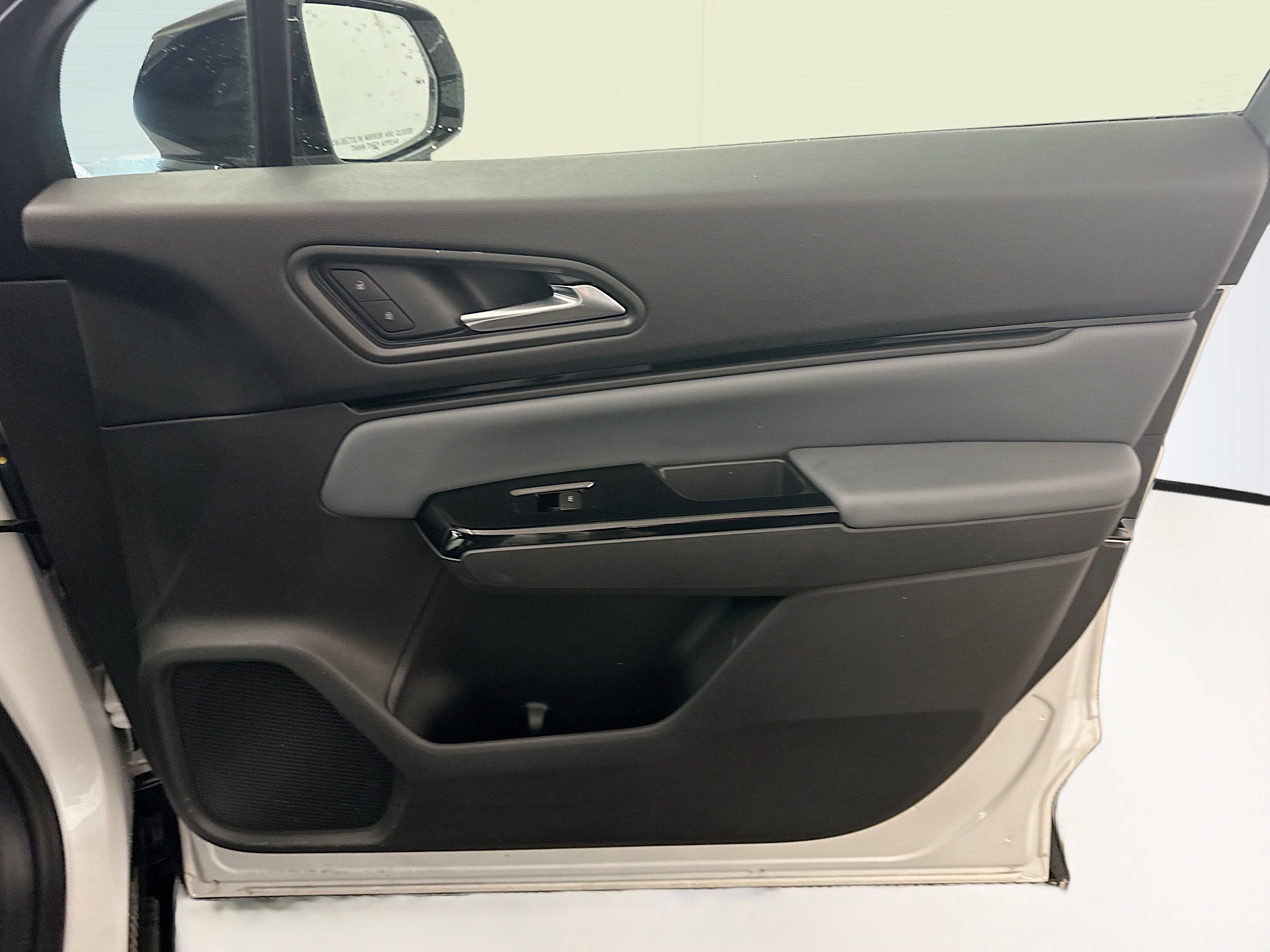 Used 2025 Honda Prologue Touring image 35