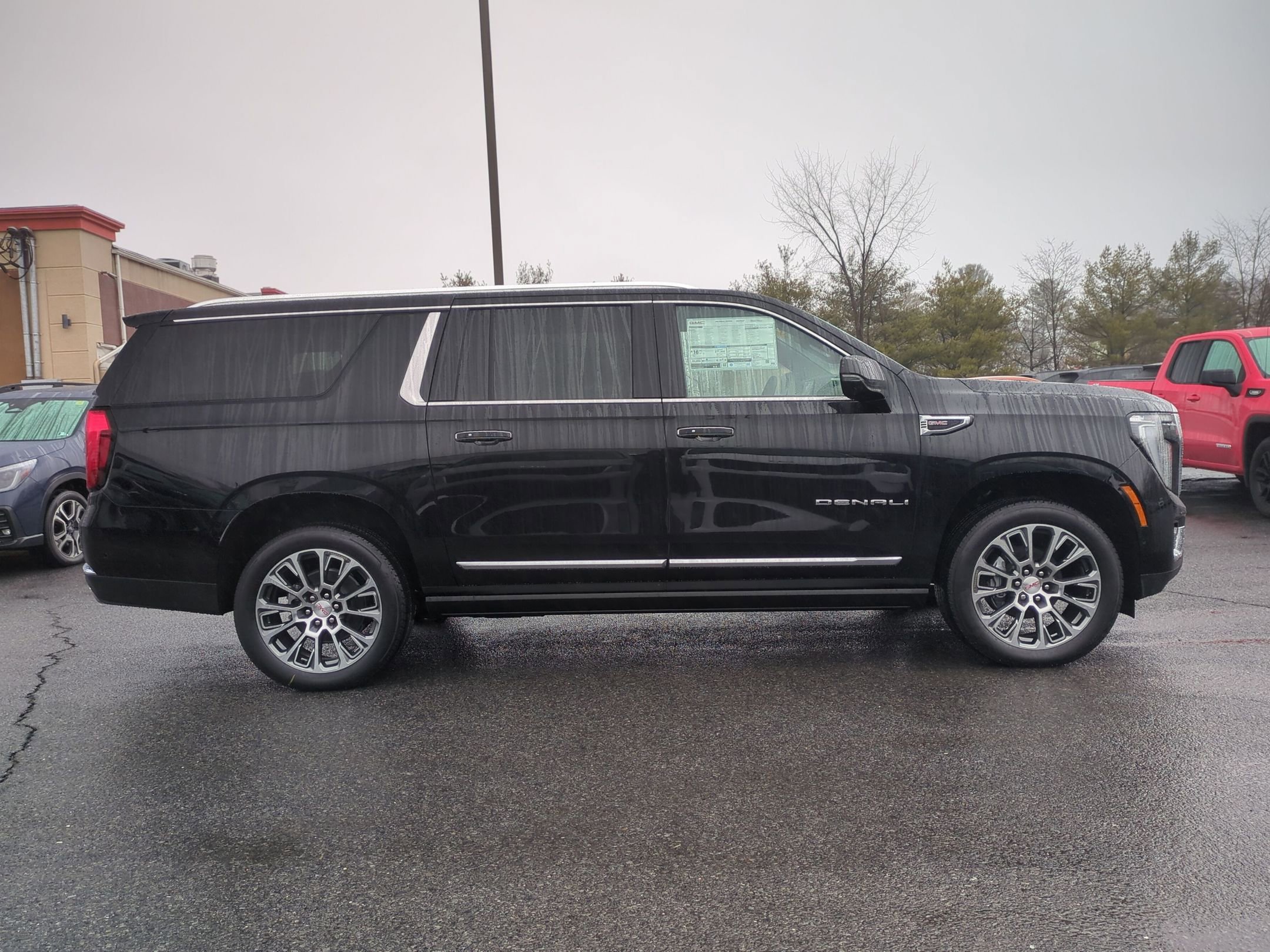 New 2026 GMC Yukon XL Denali w/ Sun & Power Step Package image 4