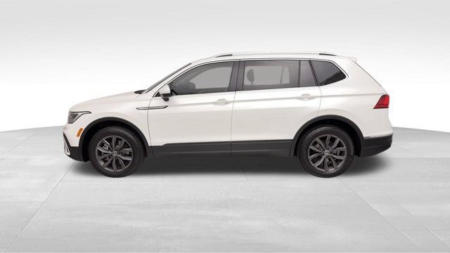 Used 2023 Volkswagen Tiguan SE AWD/4WD image 5