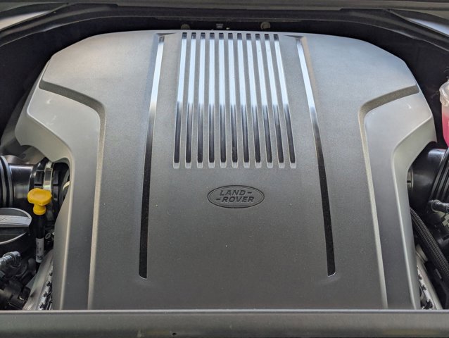 New 2025 Land Rover Range Rover SE image 15