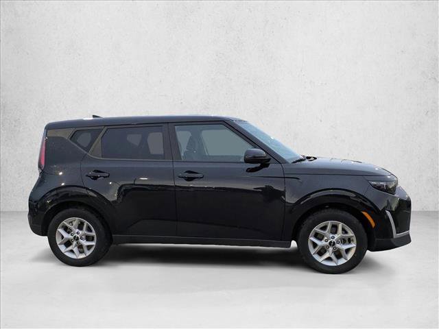 Used 2024 Kia Soul LX w/ Option Group 015 image 4