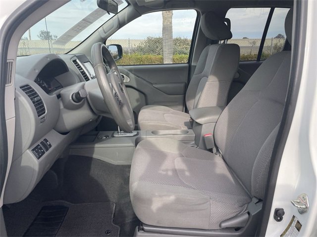 Used 2020 Nissan Frontier SV image 18