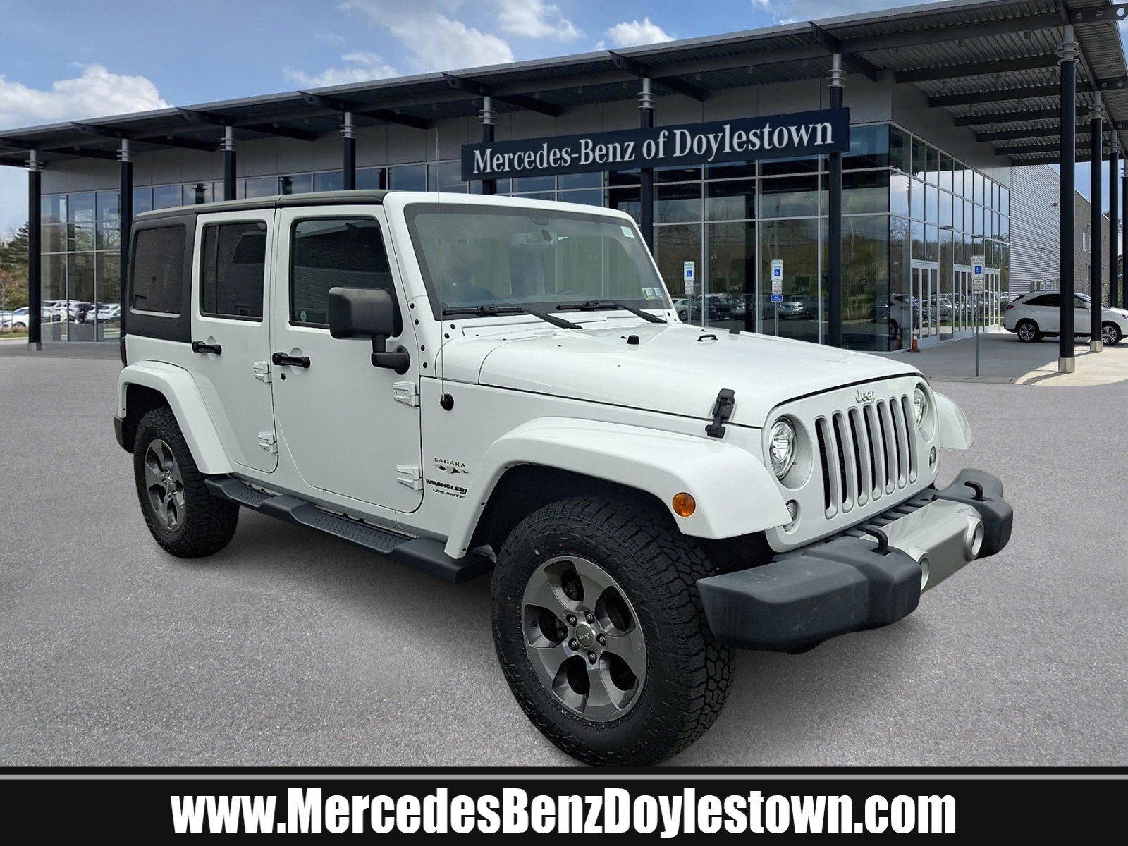 Used 2018 Jeep Wrangler Unlimited Sahara w/ Connectivity Group