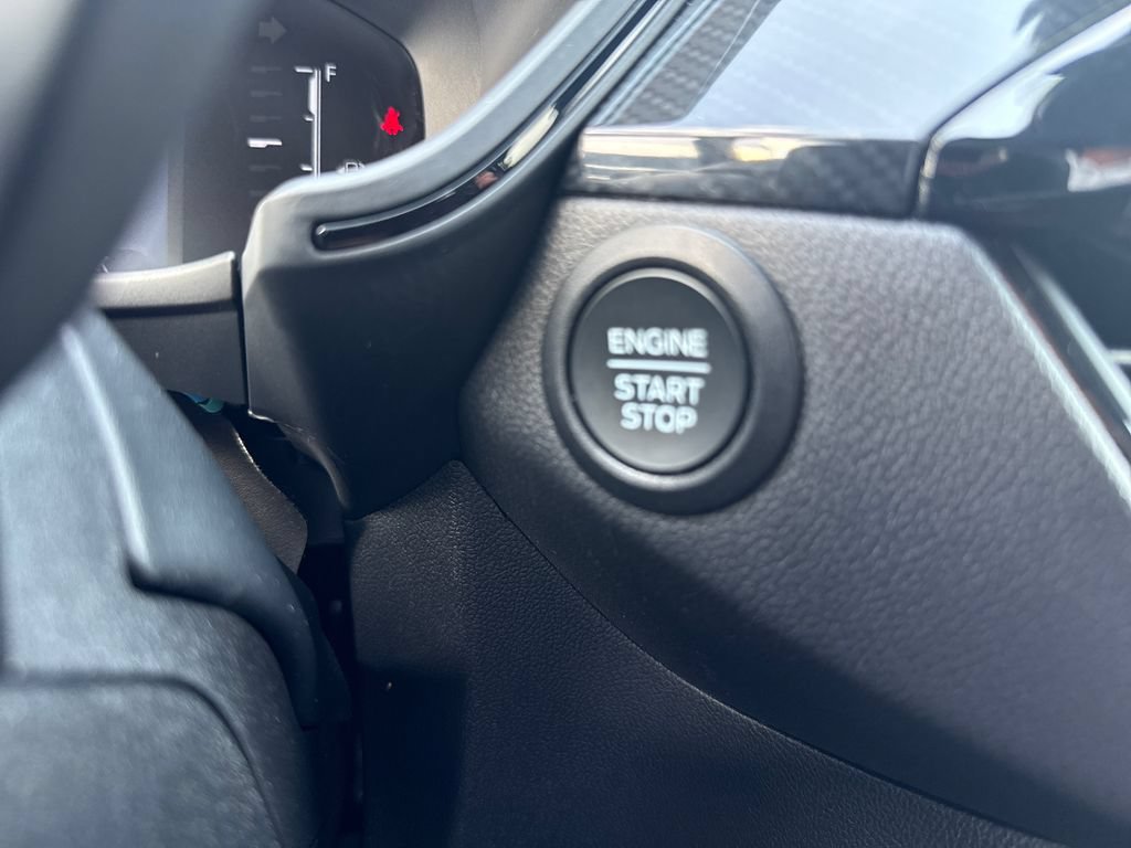Used 2025 Ford Escape ST-Line FWD image 24