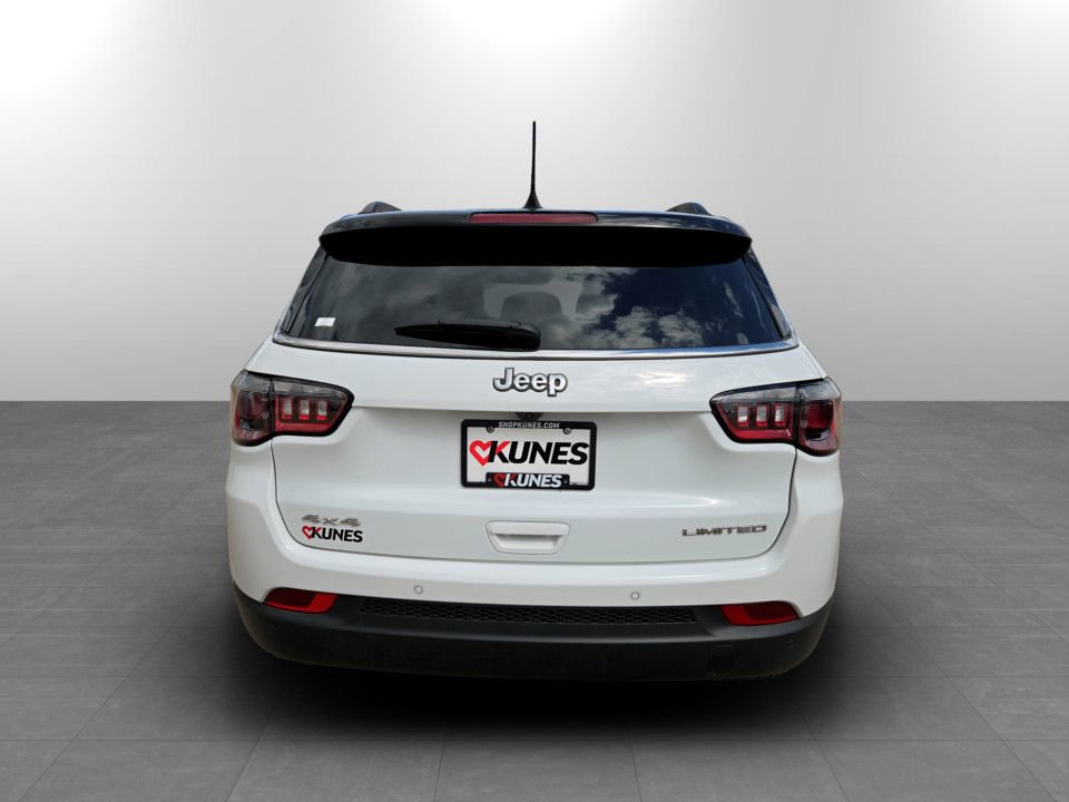 Used 2025 Jeep Compass Limited AWD/4WD image 7