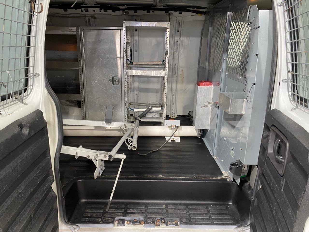 Used 2011 Chevrolet Express 1500 image 16