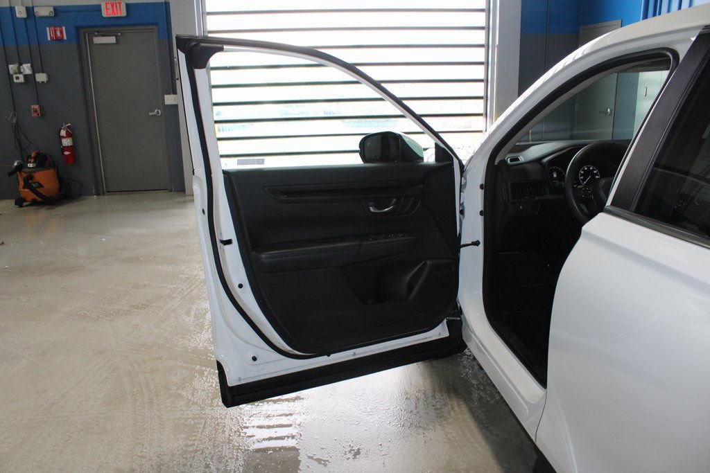Used 2023 Honda CR-V EX image 7