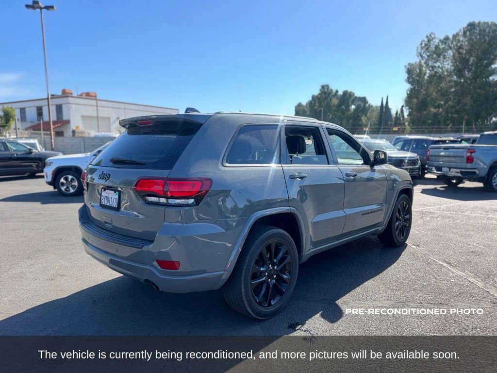 Used 2021 Jeep Grand Cherokee Laredo X RWD image 6