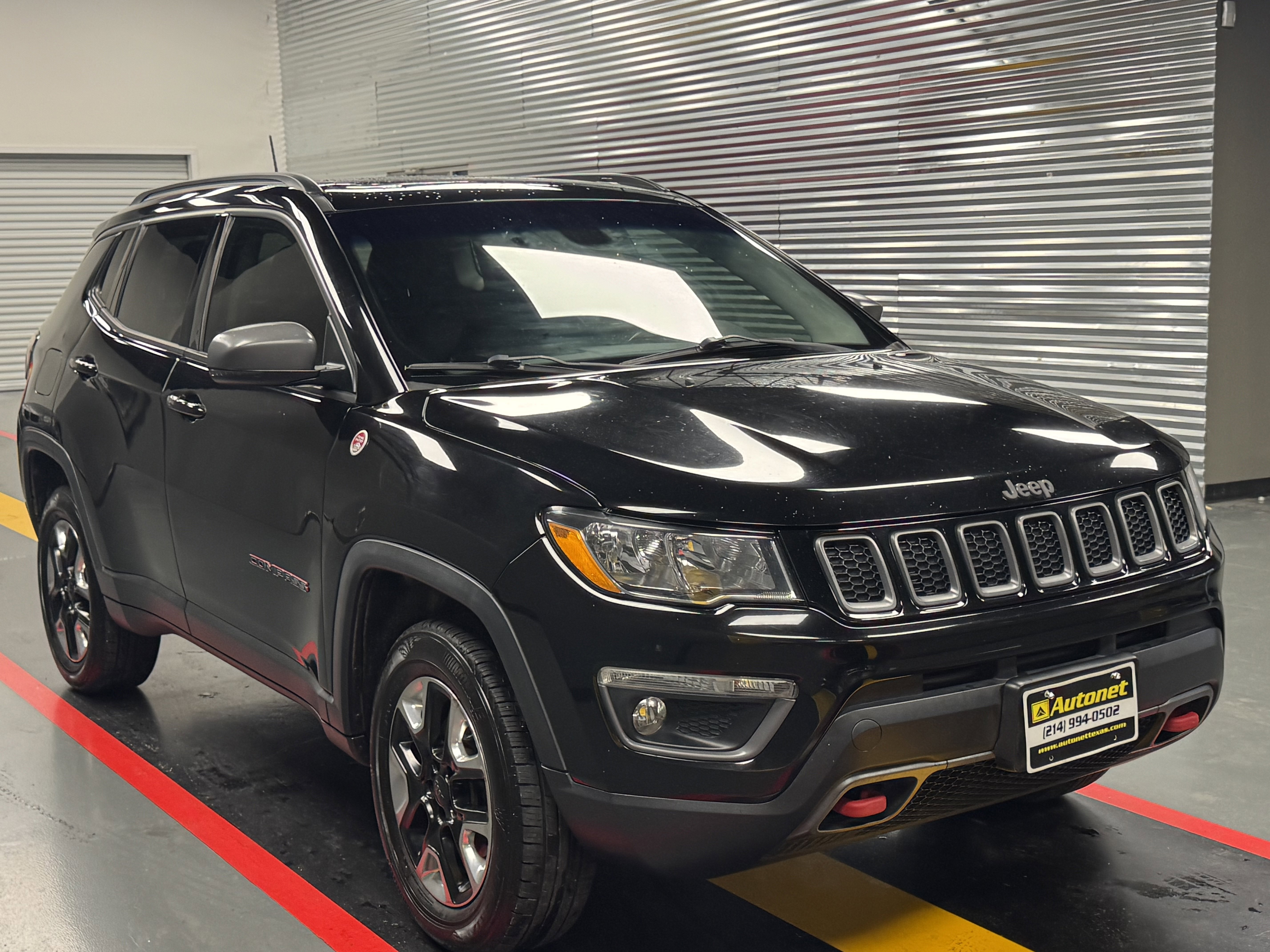 Used 2017 Jeep Compass Trailhawk w/ Leather Interior Group AWD/4WD image 7