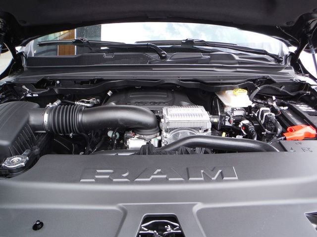 New 2026 RAM 1500 Express AWD/4WD image 7