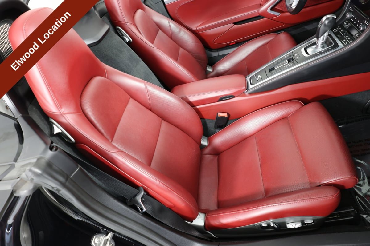 Used 2018 Porsche 718 Boxster RWD image 11