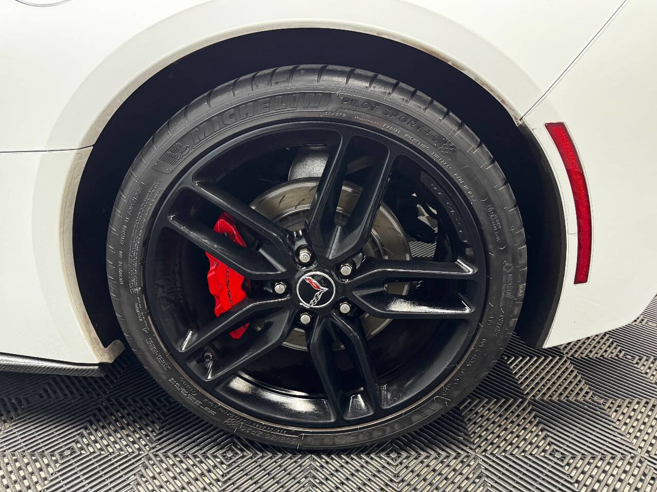 Used 2016 Chevrolet Corvette Stingray Coupe w/ 2LT Preferred Equipment Group image 18