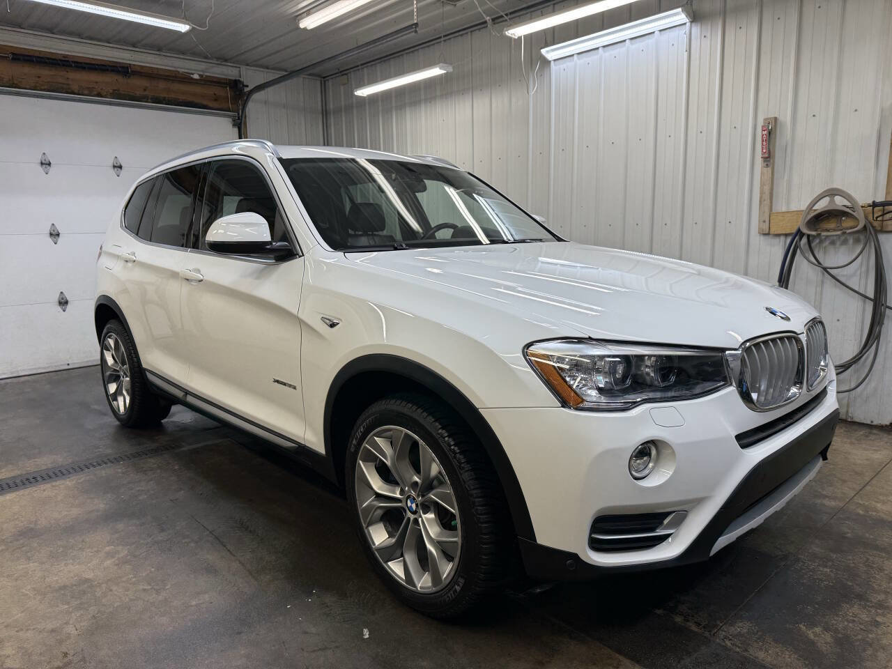 Used 2017 BMW X3 xDrive35i AWD/4WD image 6