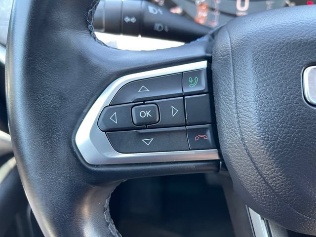 Used 2022 Jeep Compass Latitude w/ Sun and Sound Group AWD/4WD image 19