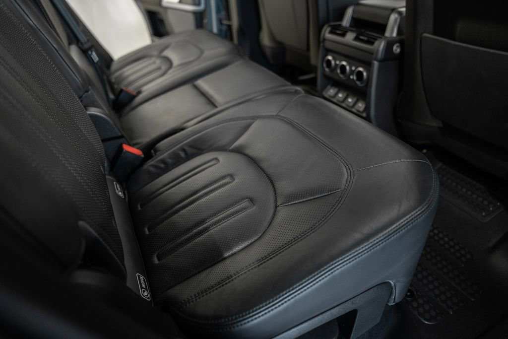 Used 2020 Land Rover Defender 110 HSE image 33