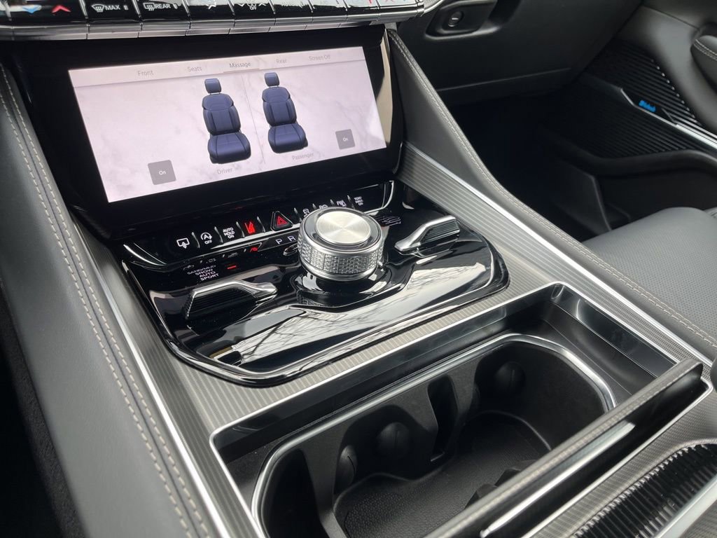 New 2026 Jeep Grand Wagoneer Summit image 39