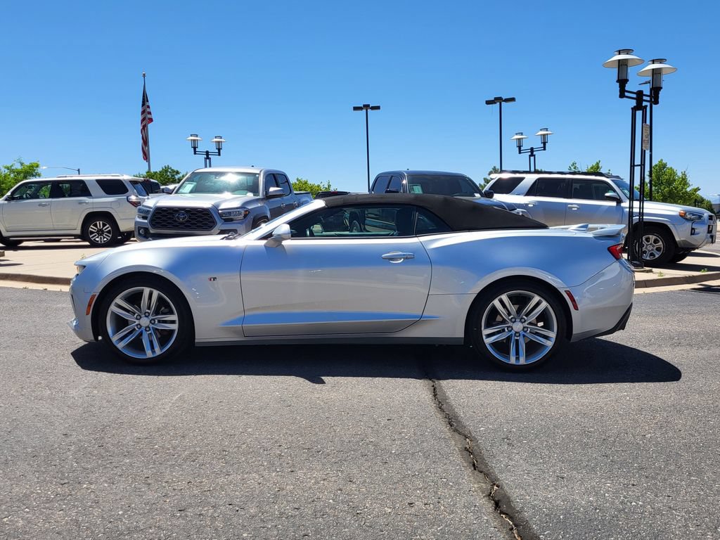 Used 2016 Chevrolet Camaro LT RWD image 7