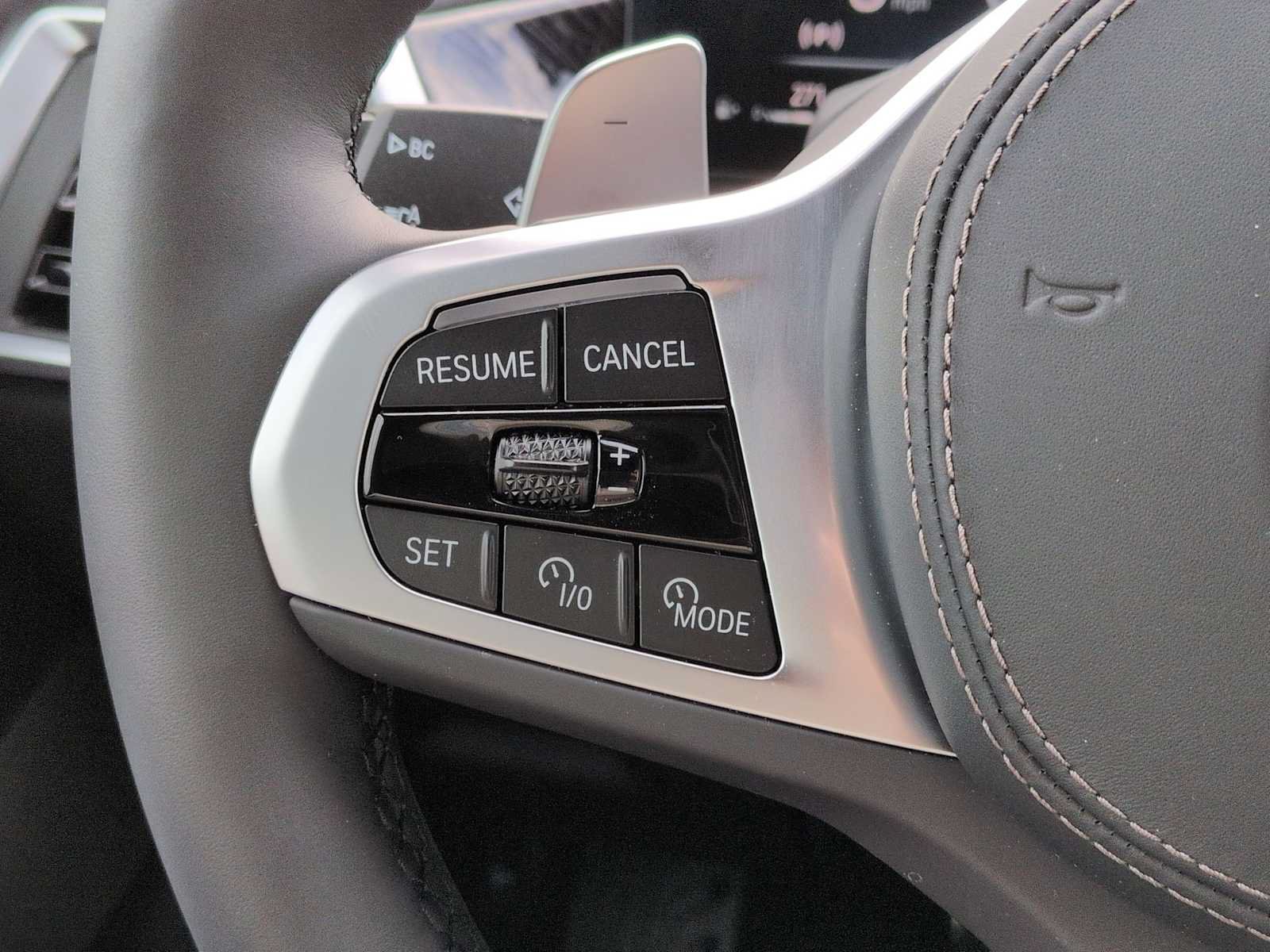 Used 2026 BMW X7 xDrive40i w/ M Sport Package AWD/4WD image 26